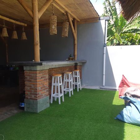 Dhm Surf Villa Kuta  Екстер'єр фото